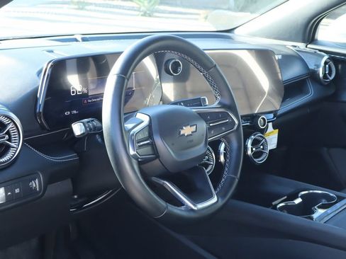 Used 2024 Chevrolet Blazer EV LT AWD/4WD image 17