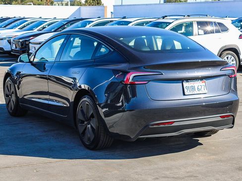 Used 2025 Tesla Model 3 Long Range image 7