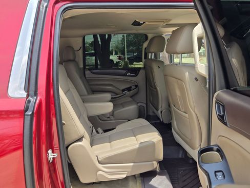 Used 2016 GMC Yukon XL SLT w/ Open Road Package image 23