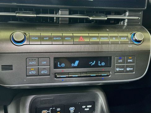 Used 2025 Hyundai Kona SEL FWD image 13