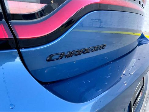 Used 2020 Dodge Charger SXT w/ Blacktop Package RWD image 28