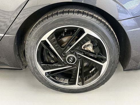 Used 2021 Hyundai Sonata Limited image 11