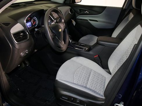 Used 2023 Chevrolet Equinox LS w/ LS Convenience Package image 12