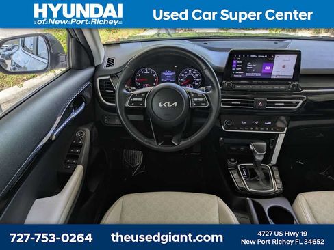Used 2023 Kia Seltos EX AWD/4WD image 18
