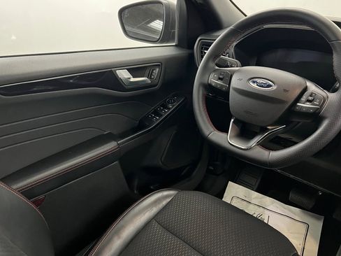 Used 2025 Ford Escape ST-Line image 12