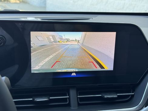 New 2025 Chevrolet Trax LT w/ Driver Confidence Package image 19