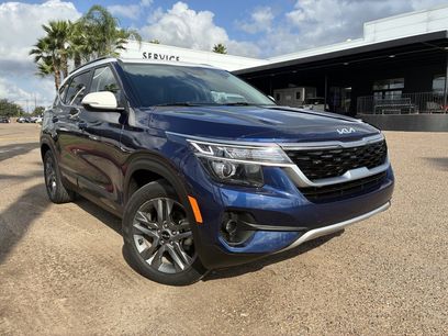 Used 2023 Kia Seltos S w/ Navigation Package