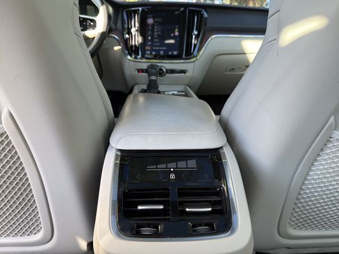 Used 2020 Volvo S60 T5 Inscription w/ Protection Package FWD image 36