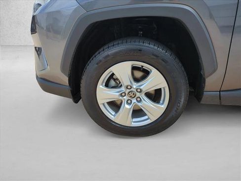 Certified 2021 Toyota RAV4 XLE FWD image 23