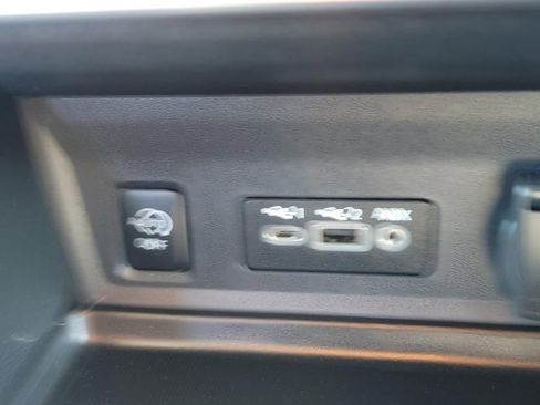 Used 2024 Nissan Sentra SV FWD image 27