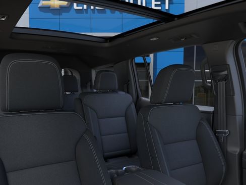 New 2027 Chevrolet Traverse LT w/ Sun and Wheel Package AWD/4WD image 32