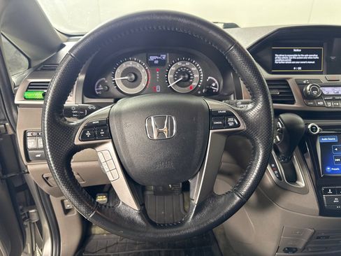 Used 2014 Honda Odyssey EX-L image 16