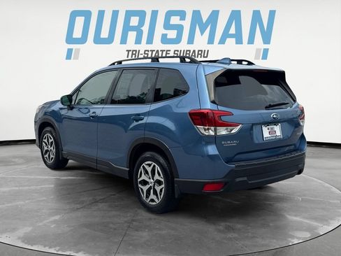 Used 2023 Subaru Forester Premium AWD/4WD image 4
