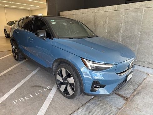 Used 2022 Volvo C40 P8 Recharge Ultimate image 1