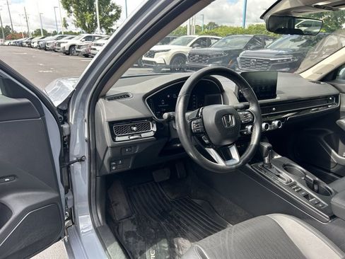 Used 2024 Honda Civic Touring image 10