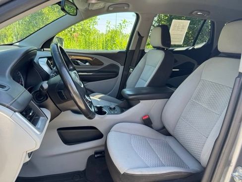 Used 2018 GMC Terrain SLE w/ Driver Convenience Package FWD image 10