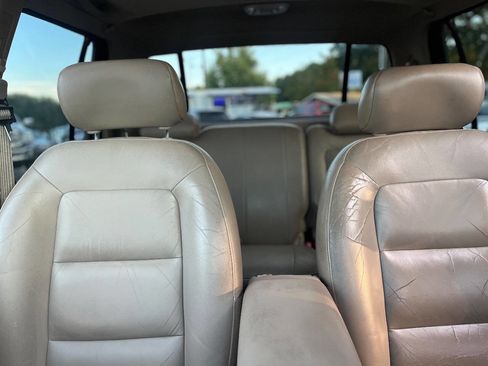 Used 2002 Ford Explorer Sport Trac 2WD image 17