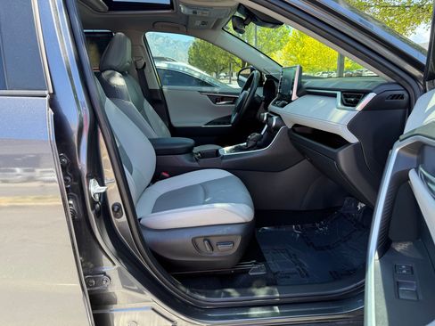 Used 2022 Toyota RAV4 Limited w/ Limited Grade Weather Package AWD/4WD image 30