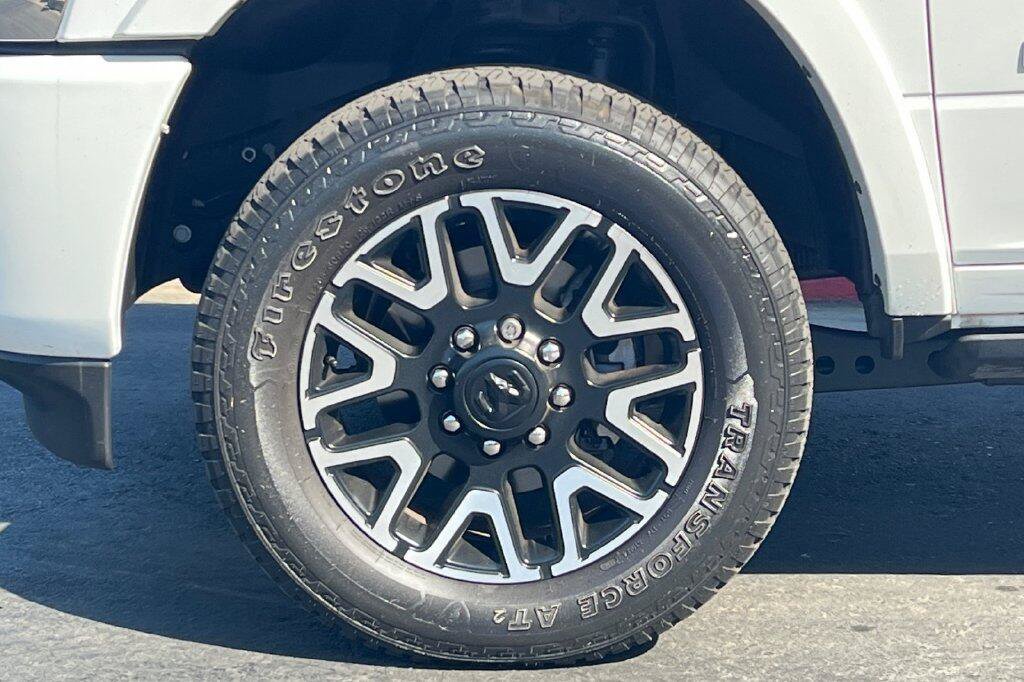 Used 2025 RAM 2500 Limited AWD/4WD image 25