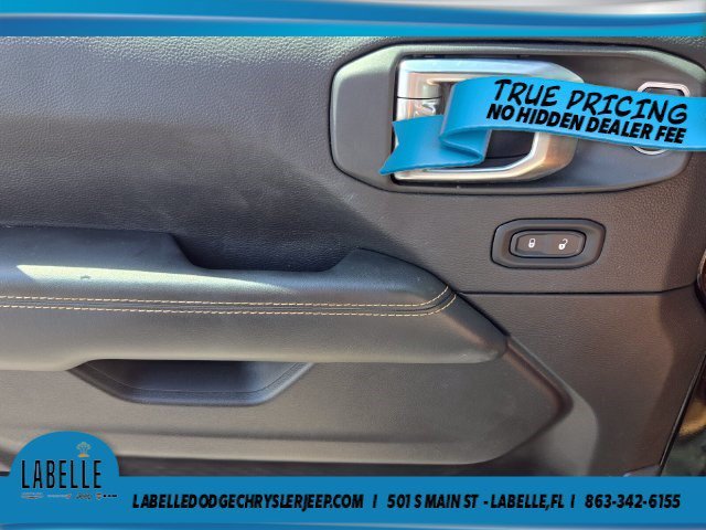 Used 2026 Jeep Wrangler Unlimited Sahara AWD/4WD image 28