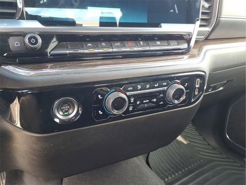 Used 2023 Chevrolet Silverado 1500 LT image 22