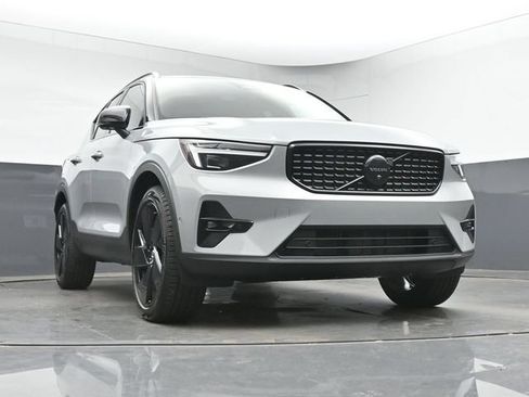 New 2026 Volvo XC40 B5 Ultra w/ Protection Package Premier AWD/4WD image 36