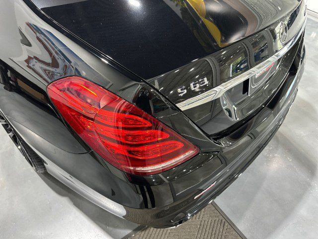 Used 2015 Mercedes-Benz S 63 AMG 4MATIC Sedan image 28