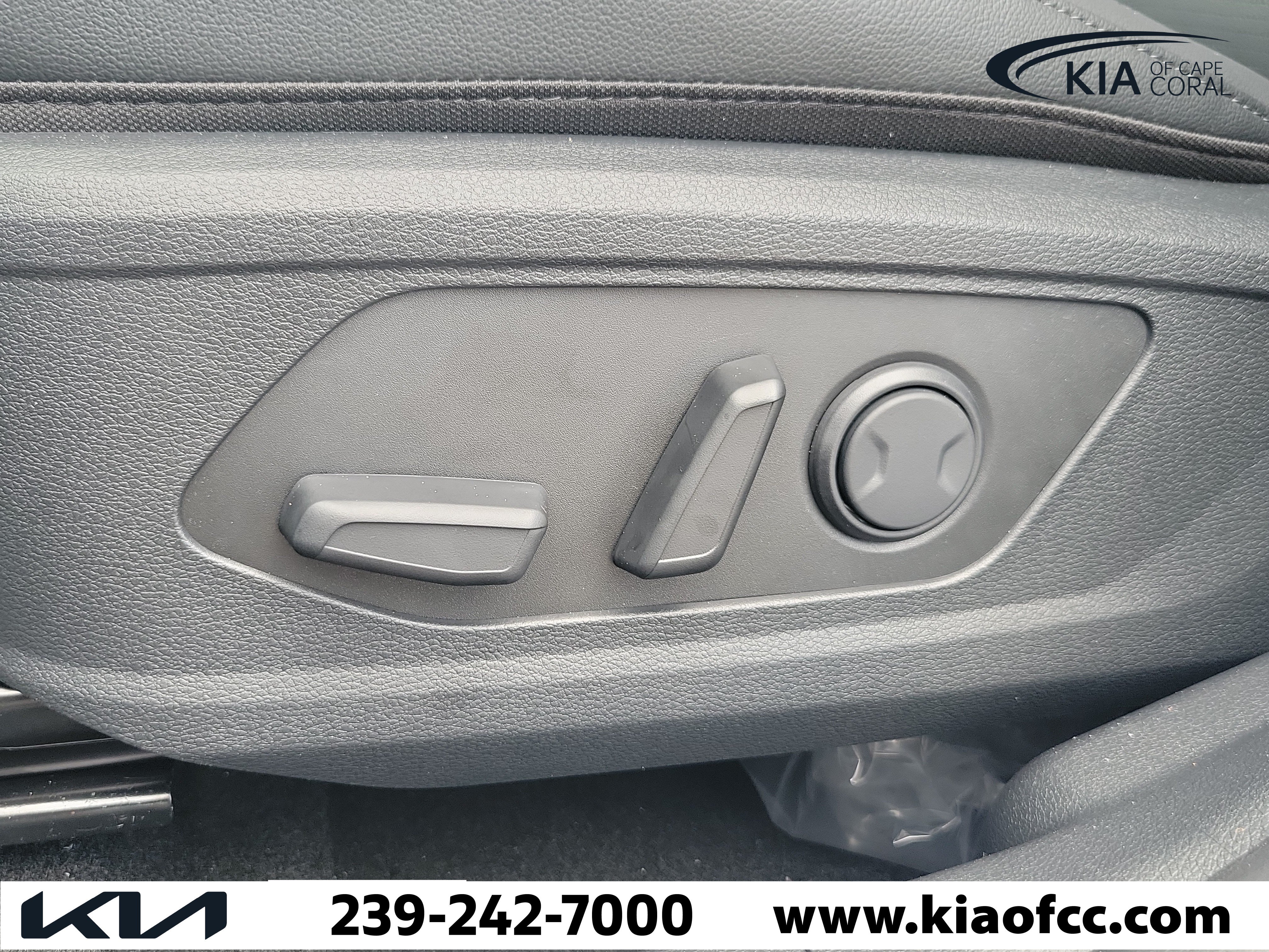 New 2026 Kia Sportage SX FWD image 22