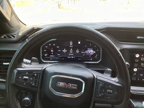 Used 2022 GMC Sierra 1500 AT4X image 28