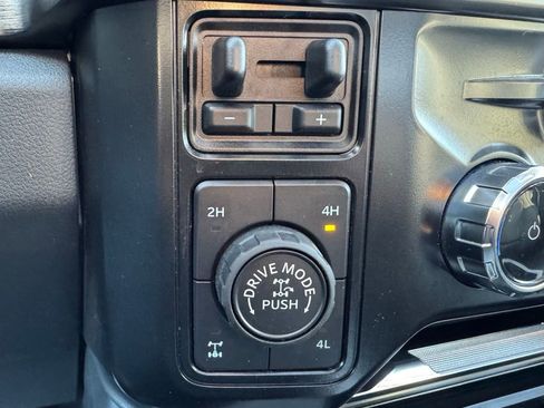 Used 2024 Ford F250 Lariat w/ Lariat Ultimate Package image 28