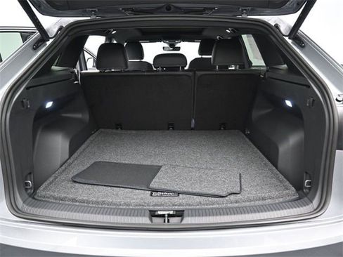 New 2026 Volkswagen Atlas Cross Sport SEL image 12