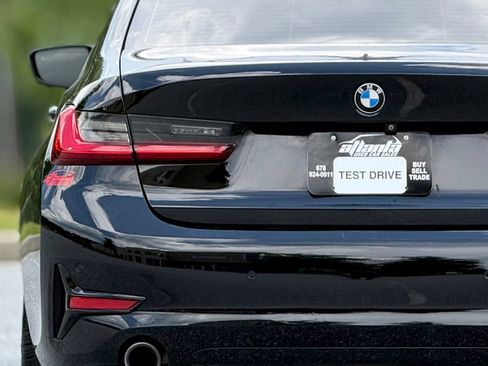 Used 2019 BMW 330i Sedan w/ Convenience Package RWD image 16