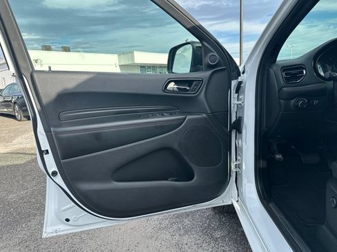 Used 2025 Dodge Durango GT AWD/4WD image 11