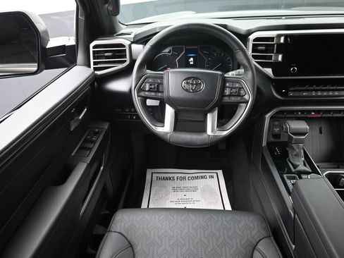 Used 2025 Toyota Tundra SR5 w/ SR5 Premium Package AWD/4WD image 12