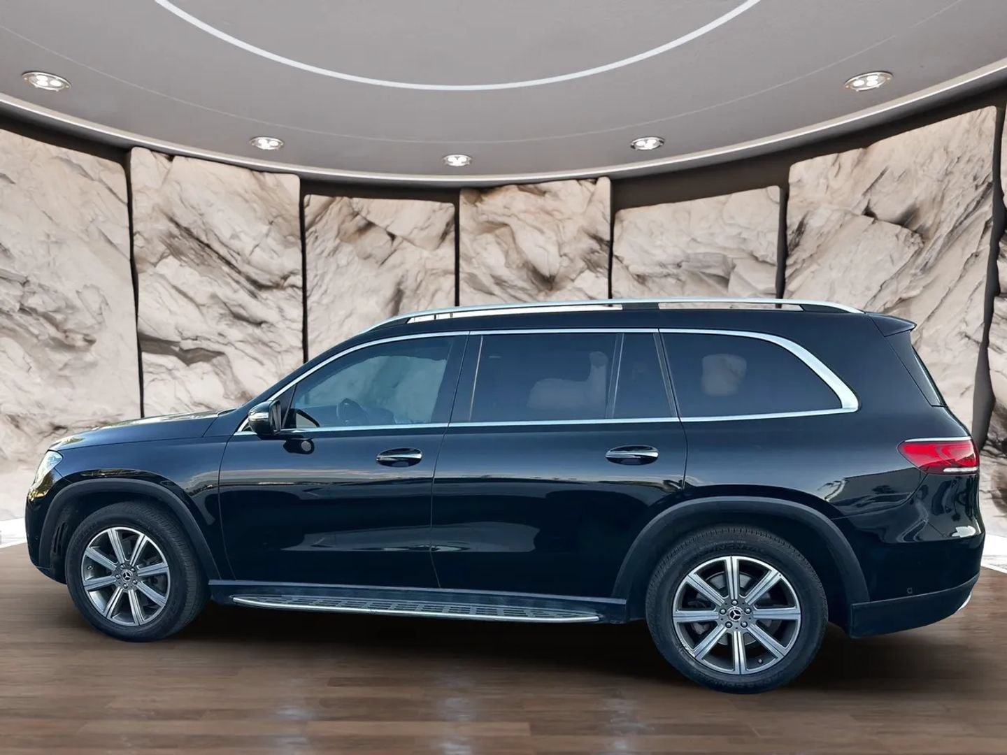 Used 2020 Mercedes-Benz GLS 450 4MATIC image 5
