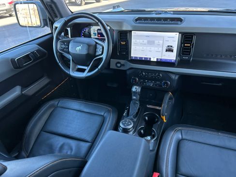 Certified 2022 Ford Bronco Badlands w/ Sasquatch Package image 19