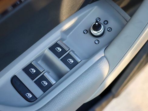 Used 2018 Audi Q5 2.0T Premium Plus image 14