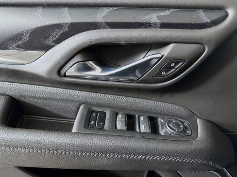 Used 2023 GMC Yukon Denali image 18