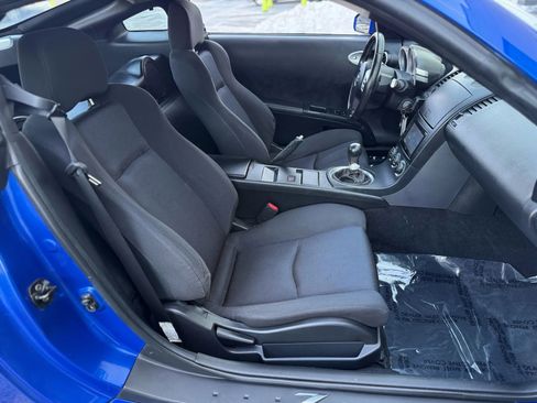 Used 2004 Nissan 350Z Performance w/ Aerodynamics Pkg image 17