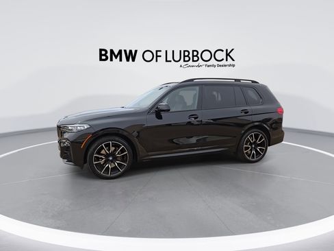 Used 2021 BMW X7 xDrive40i w/ M Sport Package AWD/4WD image 5