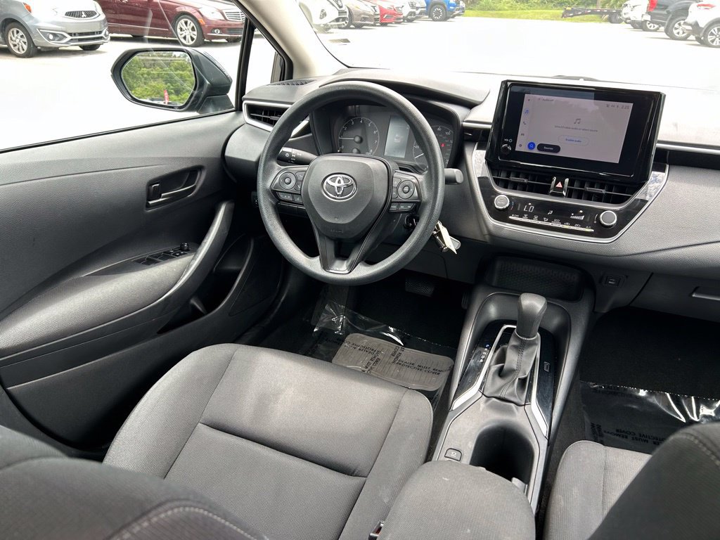 Used 2024 Toyota Corolla LE FWD image 10