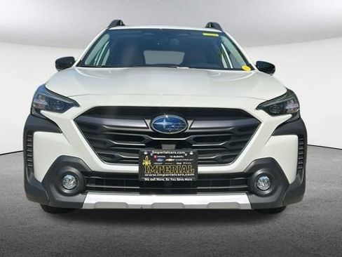 Certified 2023 Subaru Outback Limited AWD/4WD image 3