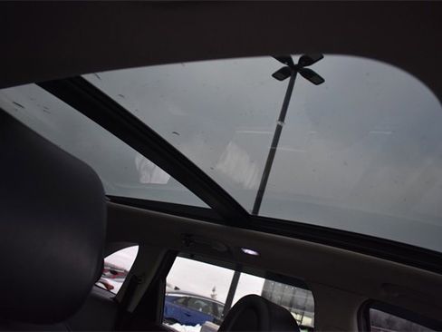 Used 2016 Kia Sorento EX w/ EX Touring Package image 14