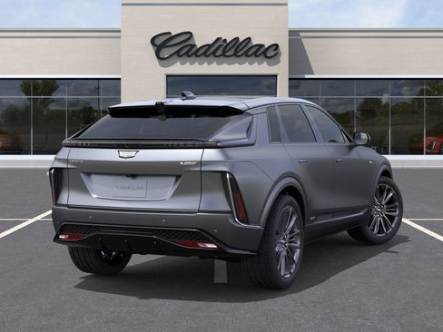 New 2026 Cadillac Lyriq V w/ LPO, Floor Liner Package AWD/4WD image 4