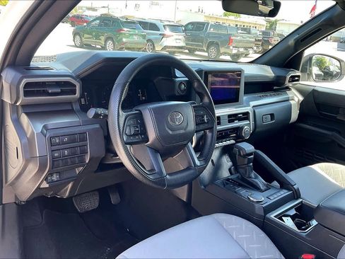 Used 2026 Toyota Tacoma SR5 image 17