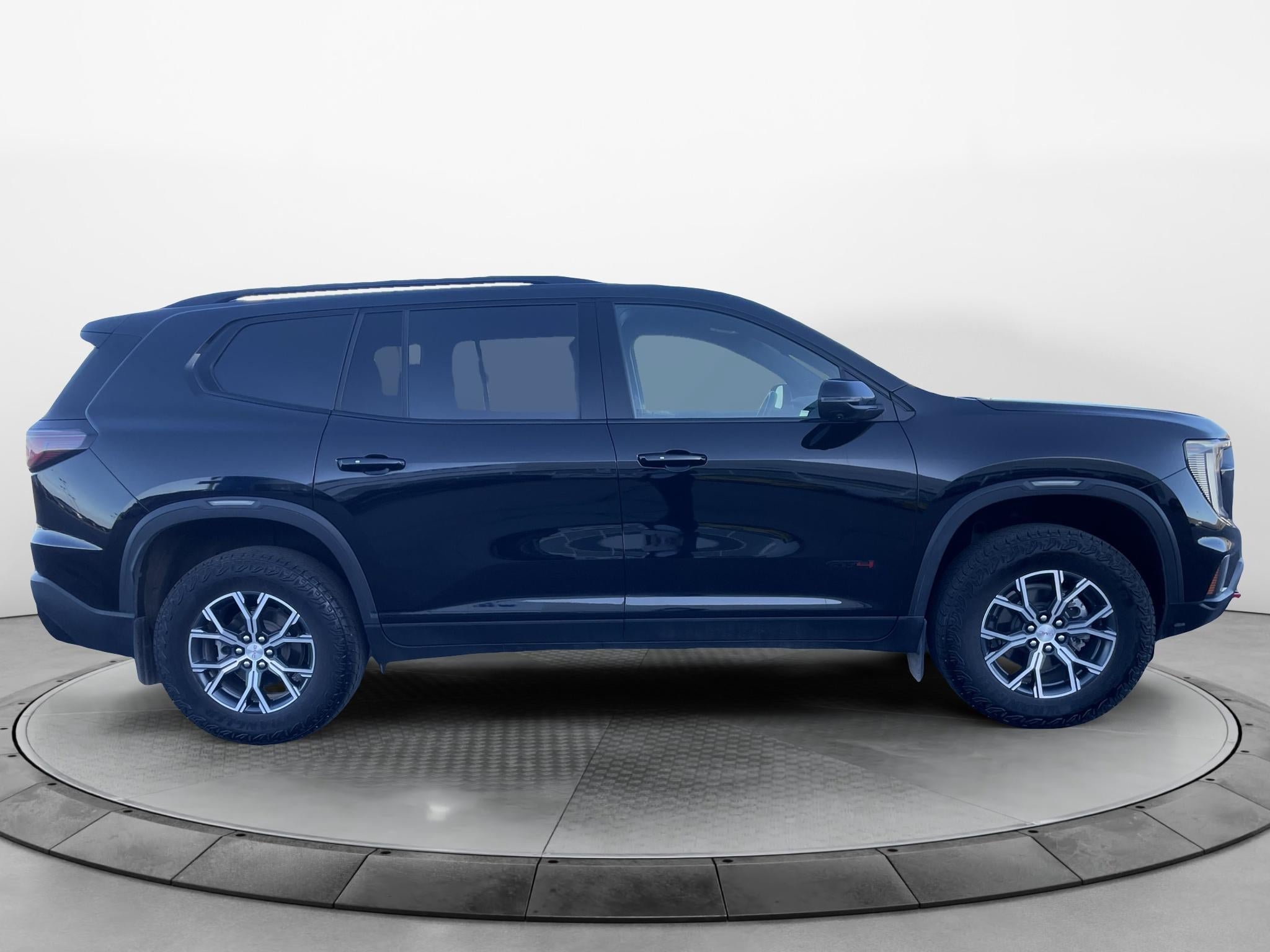 Used 2025 GMC Acadia AT4 w/ LPO, Floor Liner Package AWD/4WD image 6