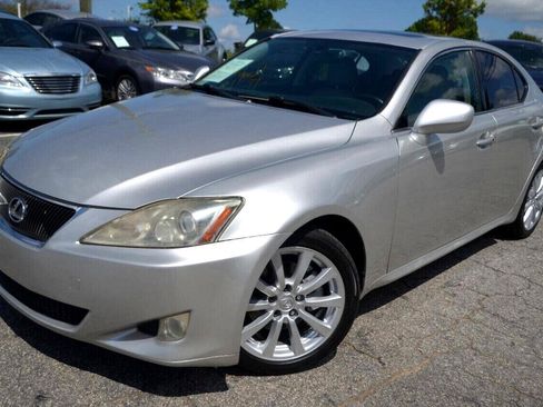 Used 2008 Lexus IS 250 image 2