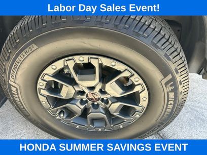 Used 2022 Nissan Frontier PRO-4X w/ Pro-4X Premium Package