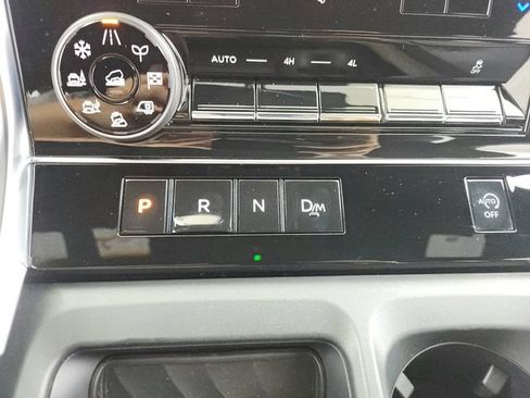 Used 2025 Nissan Armada SL w/ Captain's Chari Seat Package AWD/4WD image 27