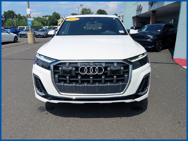 Used 2025 Audi Q7 3.0T Premium Plus AWD/4WD image 3